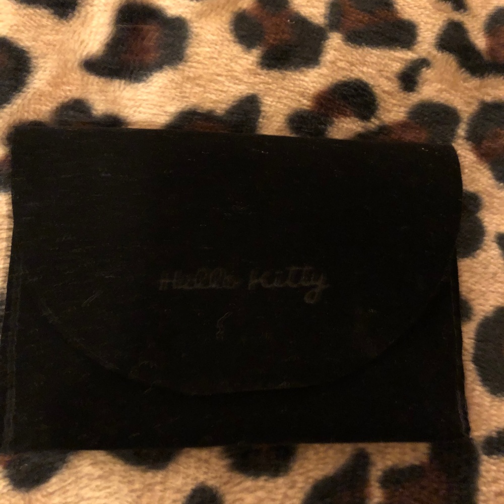 Hello Kitty Name Necklace - Picture 3 of 3